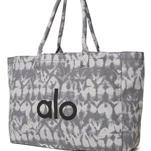 Alo Yoga bag shopper tote